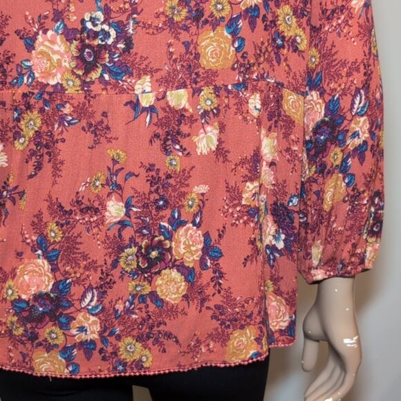 3/$20 American Eagle Floral Keyhole Flowy Blouse Boho Fall Long Sleeve AEO - Picture 9 of 13